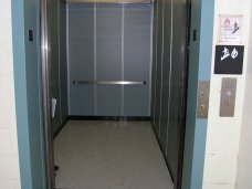 Университетская клиника, В Симферополе в Университетской клинике начали строительство лифта