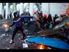 политическая ситуация в Украине, Крымские татары осудили беспорядки в Киеве