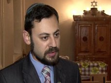 политическая ситуация в Украине, Крымский раввин призвал к миру и компромиссу