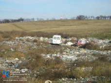Мусор, Прокуратура расследует засорение 11,5 га около аэропорта «Симферополь»