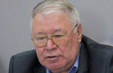 Обвинять крымский парламент в сепаратизме глупо, – эксперт