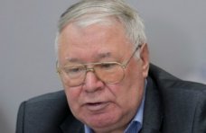 Обвинять крымский парламент в сепаратизме глупо, – эксперт Обвинять крымский парламент в сепаратизме глупо, – эксперт