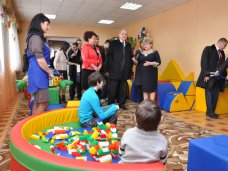 Крымский премьер посетил социальный комплекс в Красногвардейском районе Крымский премьер посетил социальный комплекс в Красногвардейском районе