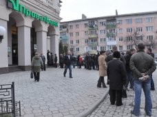 В банкоматах крымского «ПриватБанка» из-за паники кончилась наличность