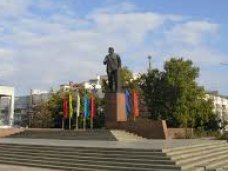 Крымский премьер призвал не допустить вандализма с памятниками Ленину