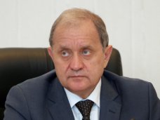 Могилев не собирается покидать пост крымского премьера