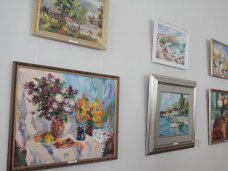 В Симферополе открылась выставка молодой крымской художницы В Симферополе открылась выставка молодой крымской художницы