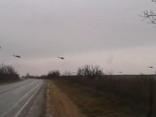 В Крыму зафиксировали движение незарегистрированных российских вертолетов