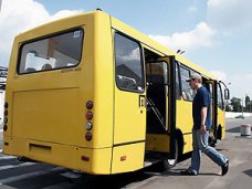 В Симферополе отложили повышение стоимости проезда в маршрутках В Симферополе отложили повышение стоимости проезда в маршрутках