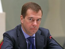 Проблему электроснабжения Крыма нужно решать путем международных переговоров, – Медведев 