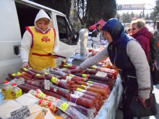 В Алуште проходит весенняя сельскохозяйственная ярмарка