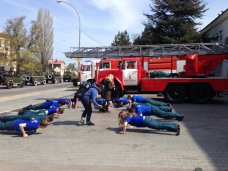 Спасатели Севастополя приняли участие во всероссийском флешмобе