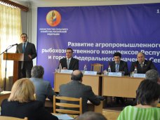 Министр сельского хозяйства РФ пообщался с представителями агросектора Крыма