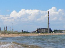 В Керчи построили опреснительную установку на 50 тонн воды в час В Керчи построили опреснительную установку на 50 тонн воды в час