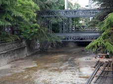 В Ялте снесут аттракцион, установленный в русле реки