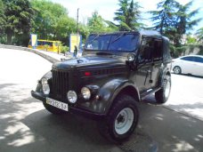 В Алуште прошла выставка ретроавтомобилей В Алуште прошла выставка ретроавтомобилей