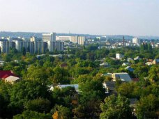 Симферопольцы считают свой город недостаточно зеленым Симферопольцы считают свой город недостаточно зеленым