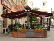 В Крыму поручено снести все незаконные летние площадки кафе