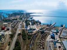 Торговые сети Крыма испытывают проблемы с транспортировкой грузов из РФ
