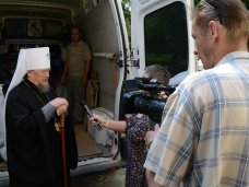 Крымская епархия передала гуманитарную помощь детям-беженцам с Украины