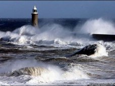 На Керченской переправе на 2 дня объявлено штормовое предупреждение На Керченской переправе на 2 дня объявлено штормовое предупреждение