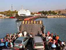 В порту «Кавказ» ожидают парома 730 автомобилей В порту «Кавказ» ожидают парома 730 автомобилей