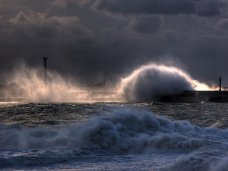 В Крыму объявлено штормовое предупреждение