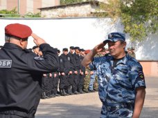 Крымские спецназовцы приняли присягу РФ Крымские спецназовцы приняли присягу РФ