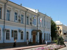 В Феодосии избрали городского голову и руководителя администрации В Феодосии избрали городского голову и руководителя администрации