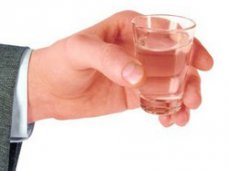 В Евпатории с нового года закроют 52 "наливайки"