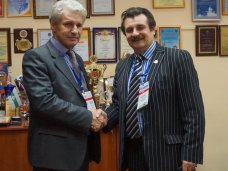 Министр спорта Крыма посетил с рабочим визитом Санкт-Петербург Министр спорта Крыма посетил с рабочим визитом Санкт-Петербург