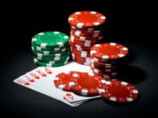 В Симферополе полиция закрыла нелегальный игорный клуб в частном доме В Симферополе полиция закрыла нелегальный игорный клуб в частном доме