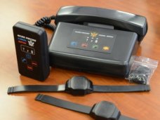 В службу исполнения наказаний в Крыму поступили 195 комплектов электронных наручников В службу исполнения наказаний в Крыму поступили 195 комплектов электронных наручников