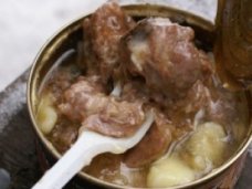 В Белогорском интернате по требованию прокуратуры уничтожена опасная тушёнка, которой кормили детей В Белогорском интернате по требованию прокуратуры уничтожена опасная тушёнка, которой кормили детей