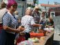 Жители Симферополя отмечают Яблочный спас