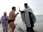 В Евпатории устроили крещенские купания